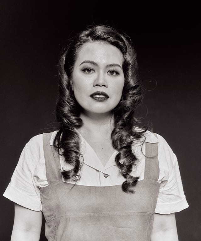 Tanya Manalang as Violet Hilton